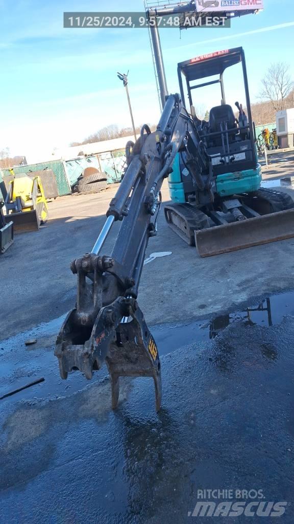 Kato HD 30V4 Minibagger < 7t