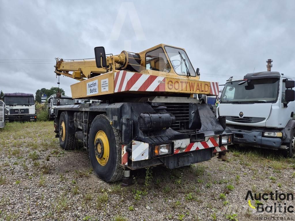 Gottwald AMK 46 All-Terrain-Krane