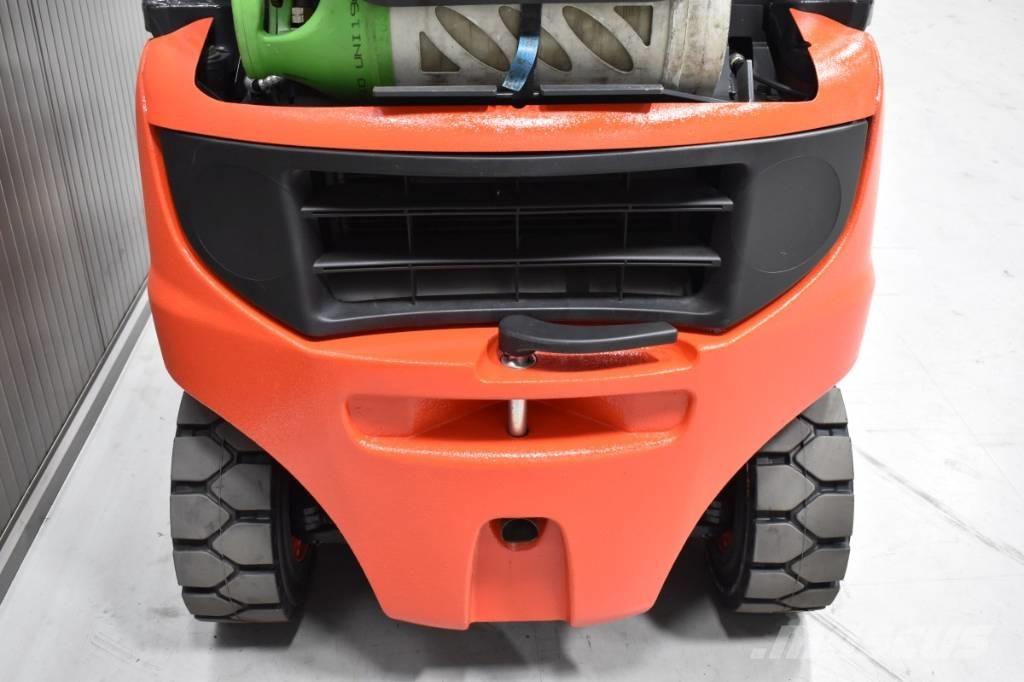 Linde H16T-01 Gas Stapler