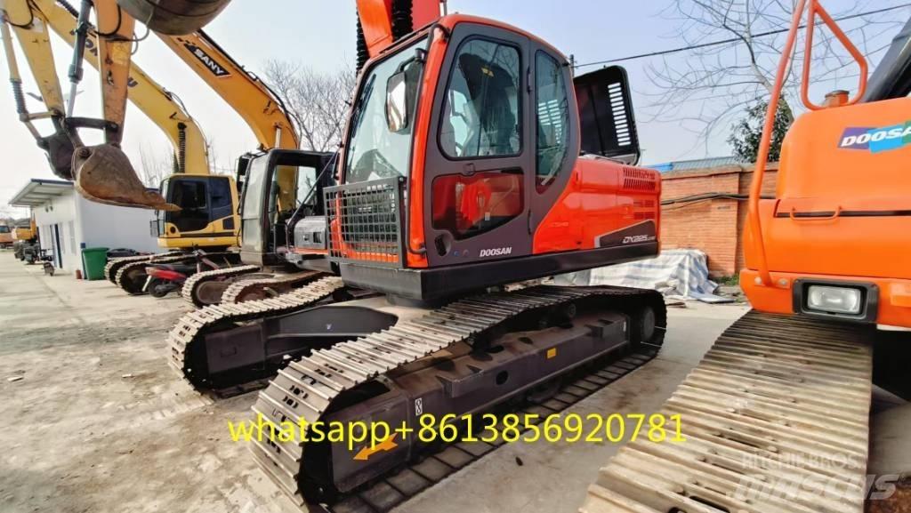 Doosan DX 225 Raupenbagger