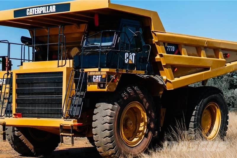 CAT 777D Andere Fahrzeuge