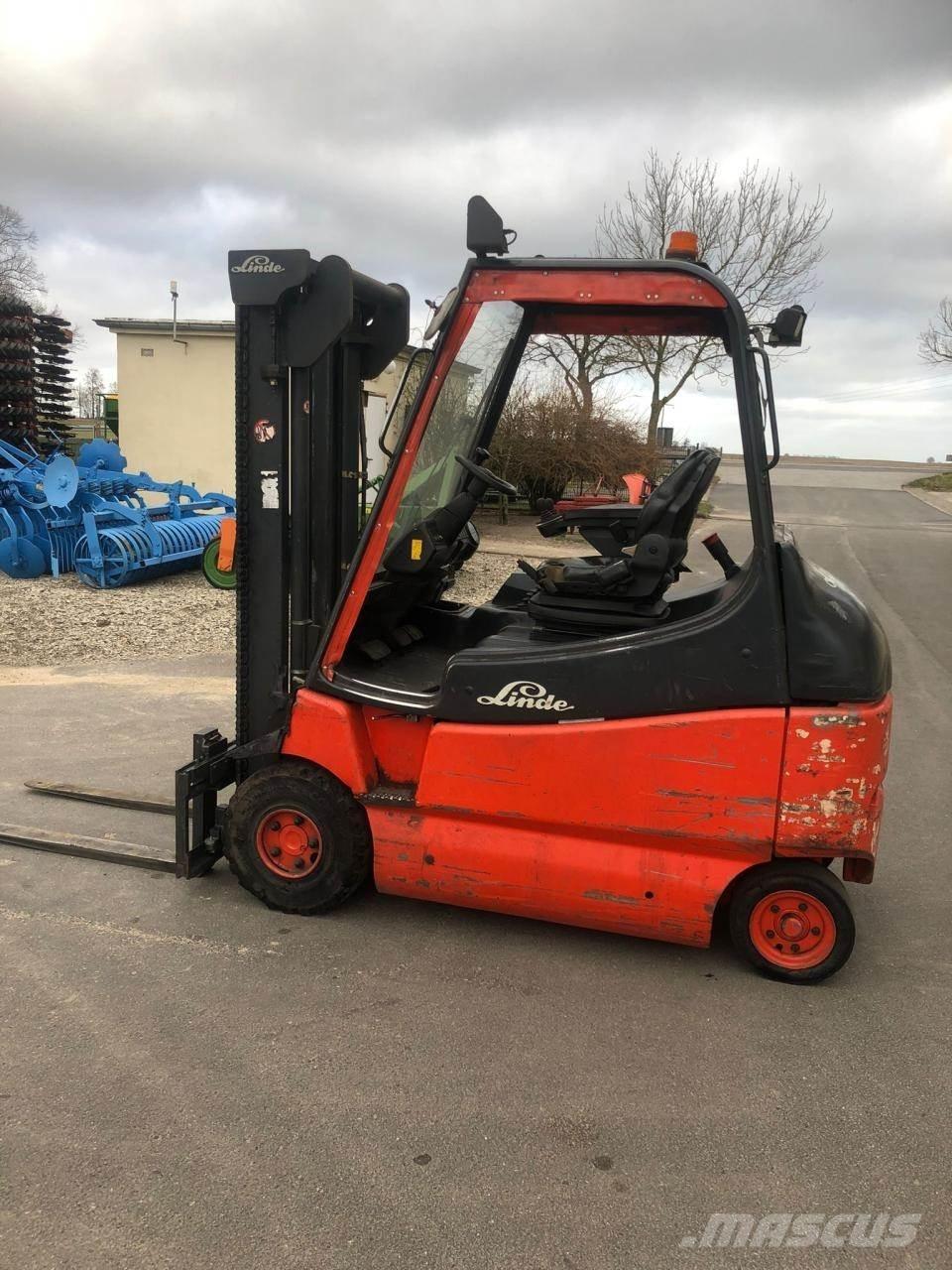 Linde E 25 Elektro Stapler