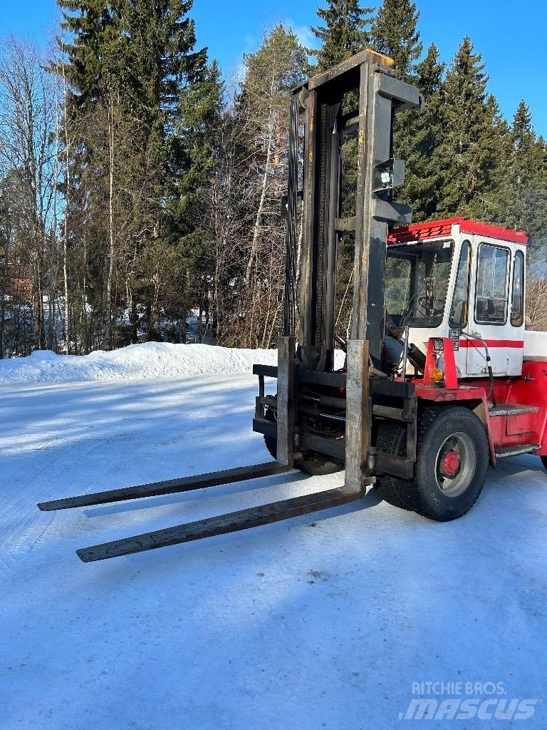 Svetruck 960-26 Diesel Stapler