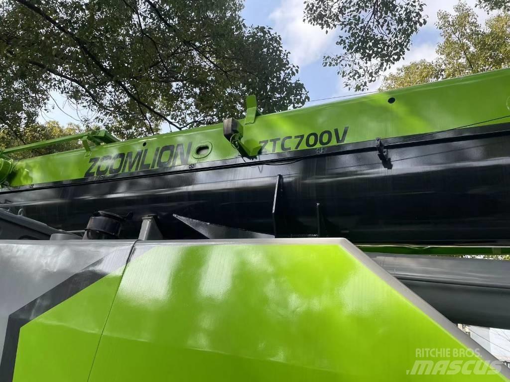 Zoomlion ZTC 700 V All-Terrain-Krane