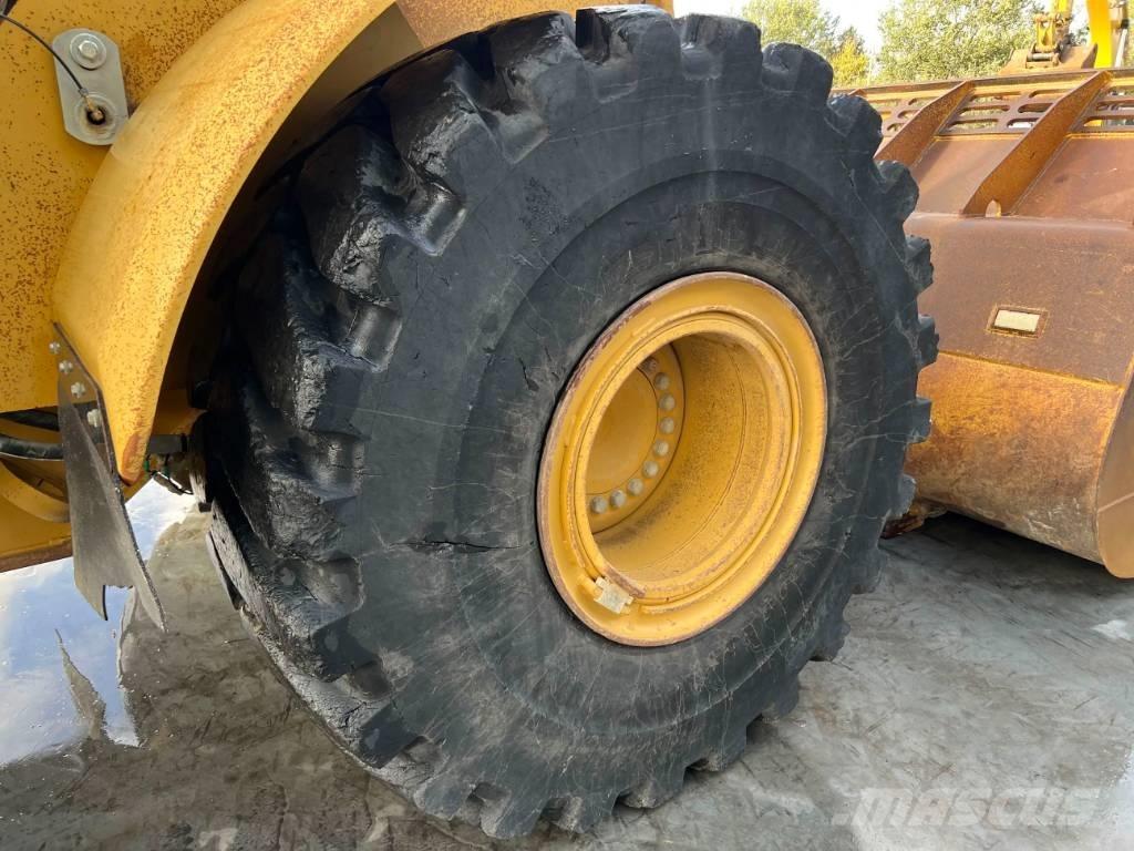 CAT 966K Radlader