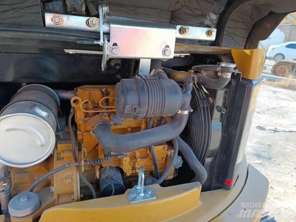 CAT 303 CR Minibagger < 7t