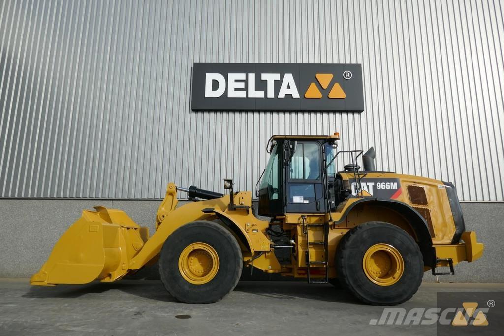 CAT 966M Radlader