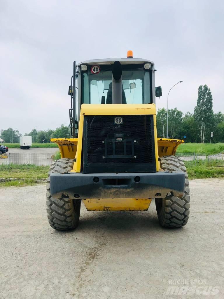 New Holland W 110 B Radlader