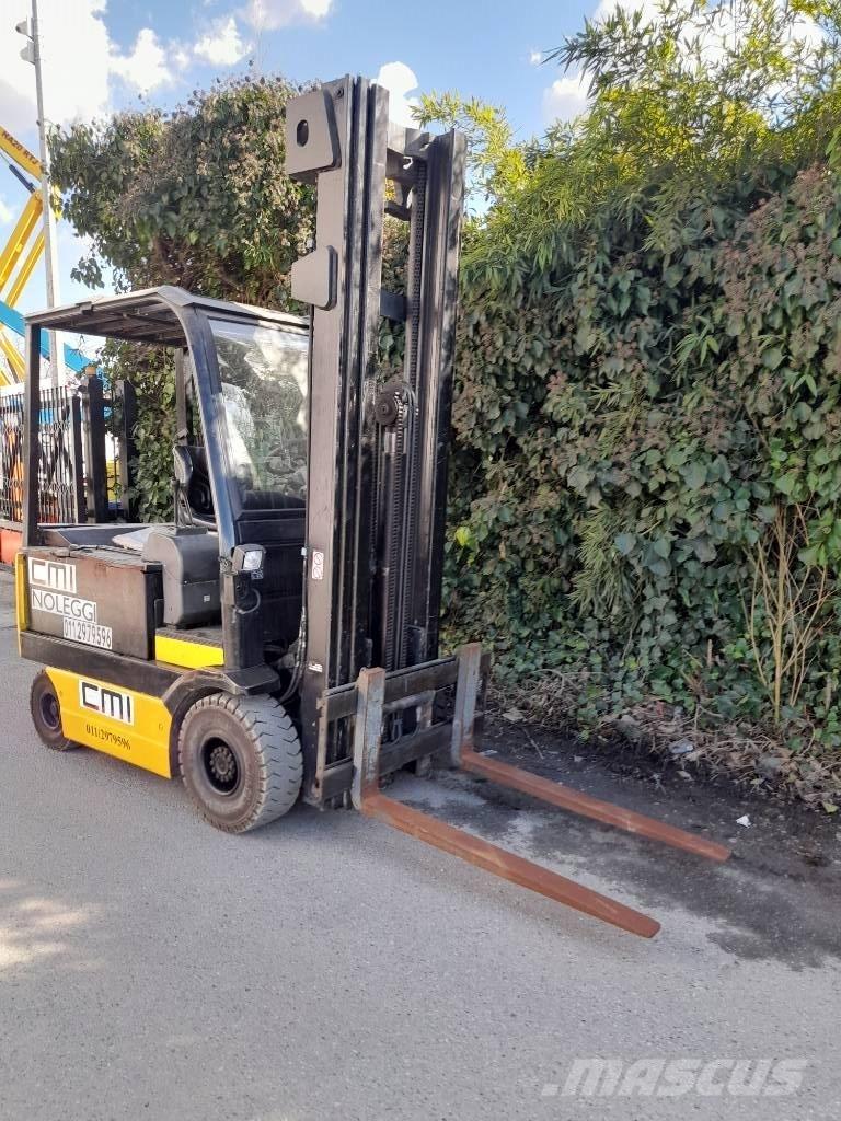 OM E 25 C Elektro Stapler