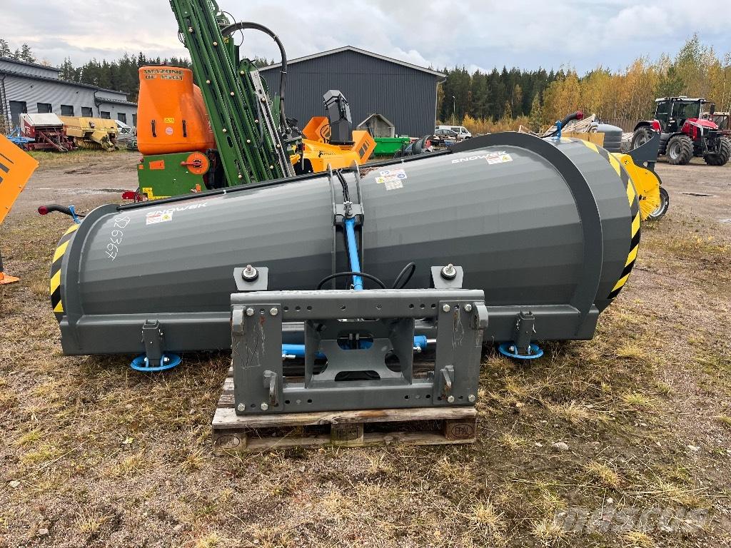 Snowek A320 Schneeschilde und -pflüge