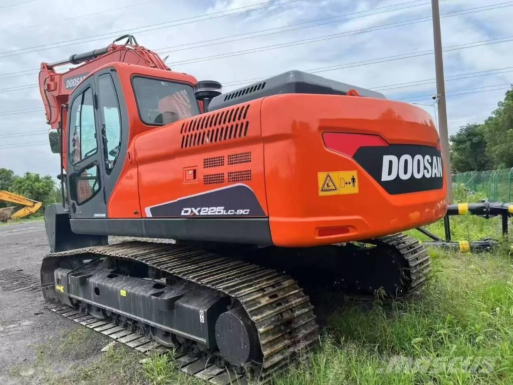 Doosan DX 225LC-9C Raupenbagger