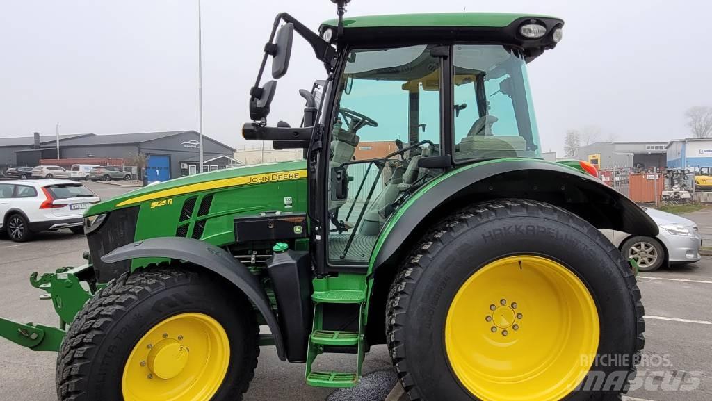John Deere 5125 R Traktoren