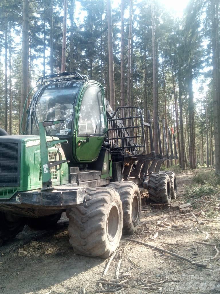 John Deere 1010 E Forwarder