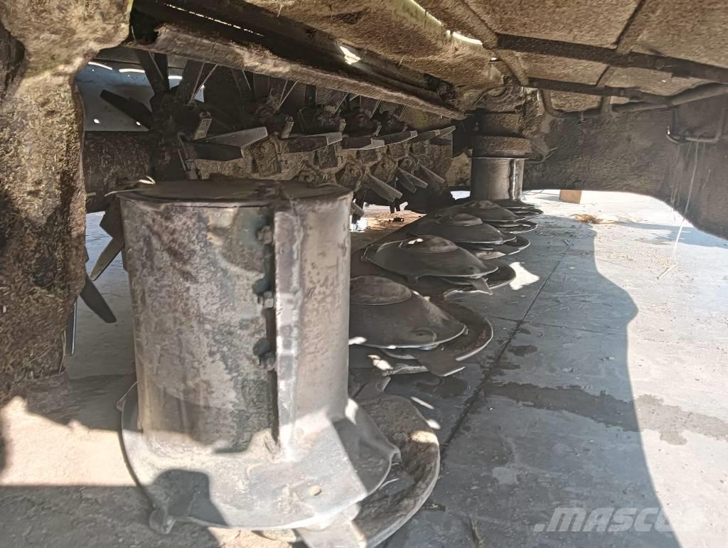 CLAAS Disco 2700 C Mähwerke