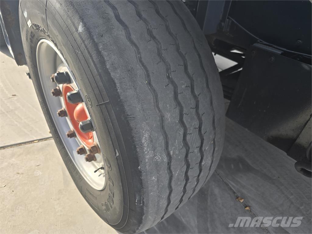  [div] DAF TT2100DH Terminalzugmaschinen