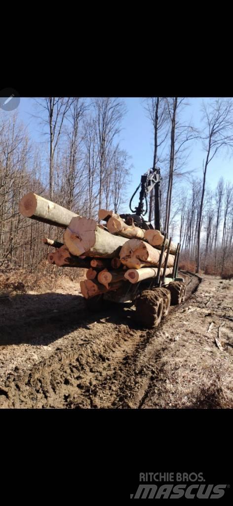 John Deere 1110 Forwarder