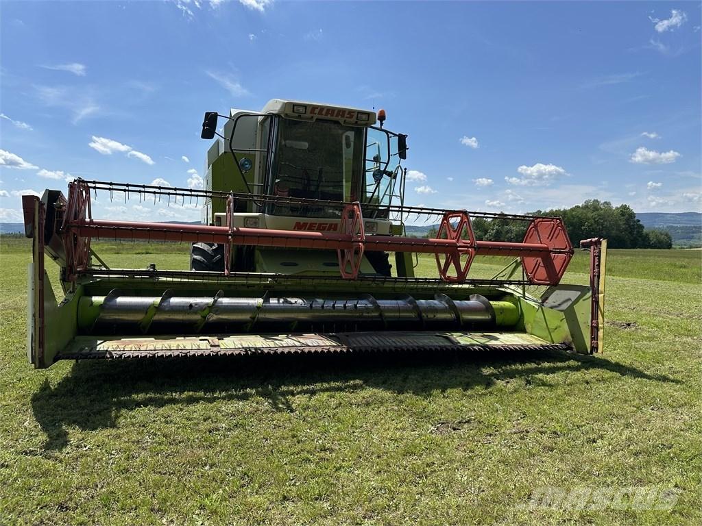 CLAAS Mega 208 Mähdrescher