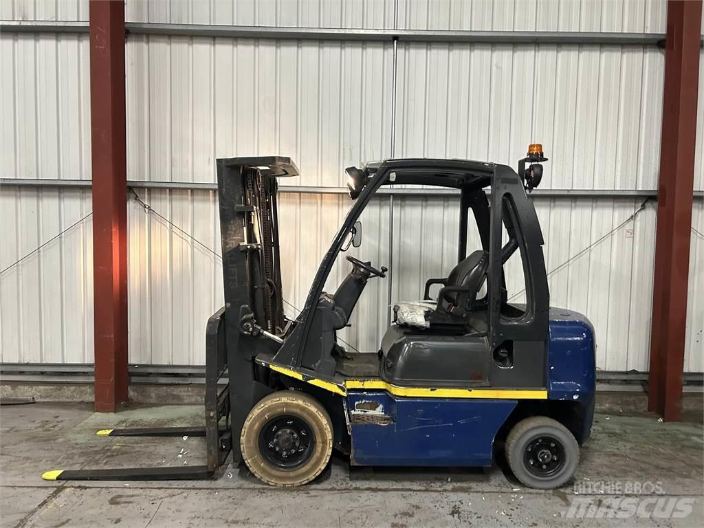 Nissan Y1D2A25Q Diesel Stapler