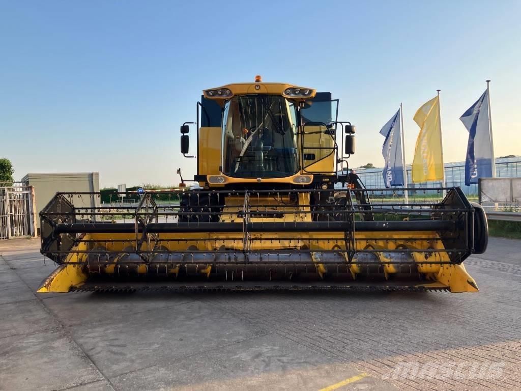 New Holland CS 6080 Mähdrescher