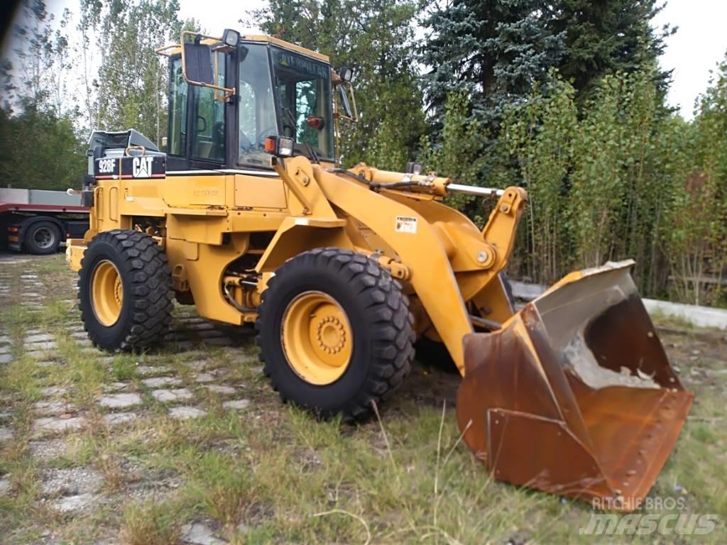 CAT 928F Radlader