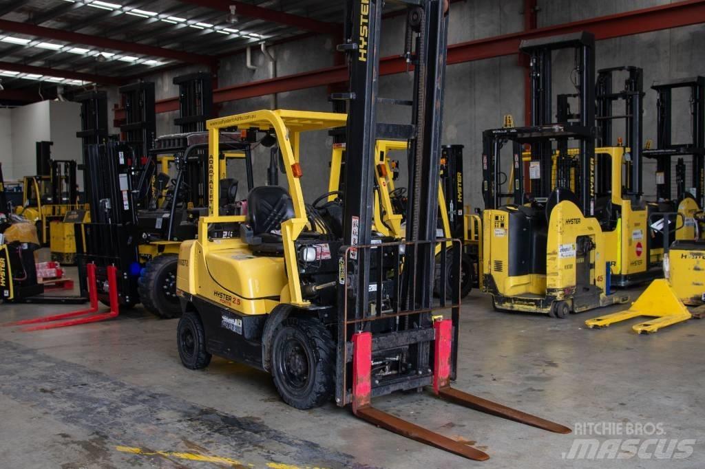 Hyster H2.5TX Gas Stapler