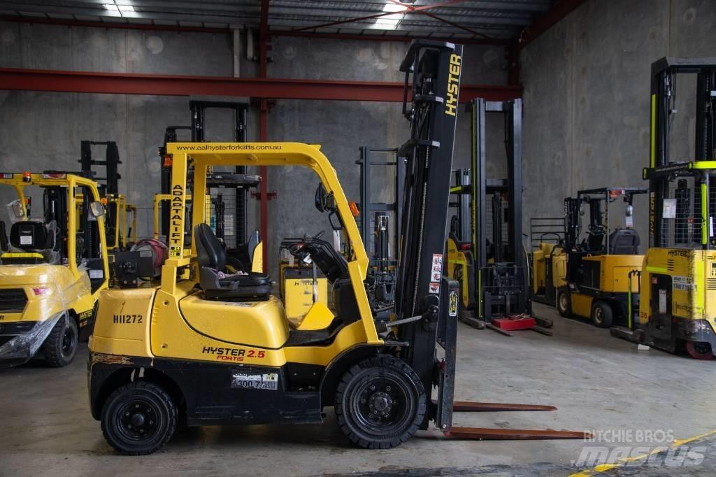 Hyster H2.5TX Gas Stapler