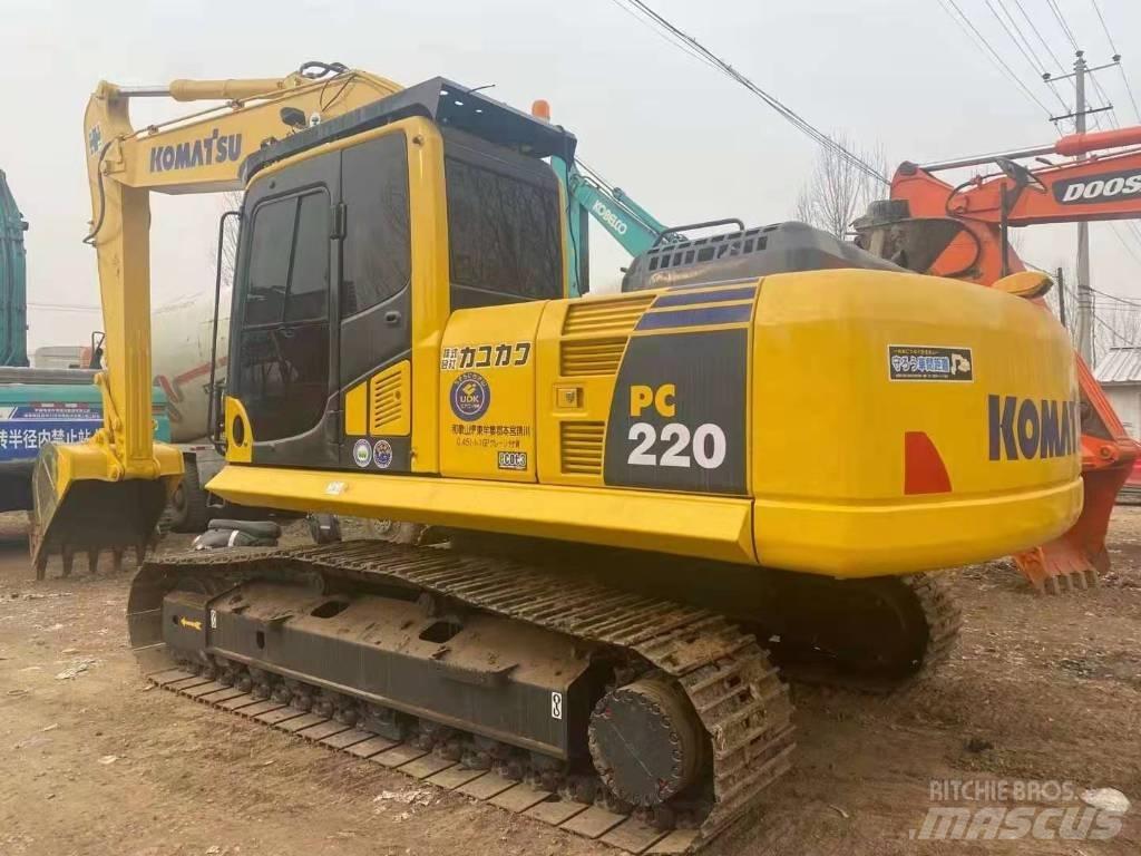 Komatsu PC 220-8 Raupenbagger