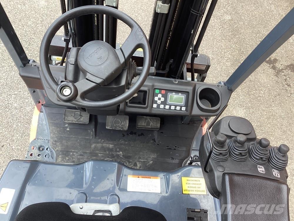 Toyota 8FBEK16T Elektro Stapler