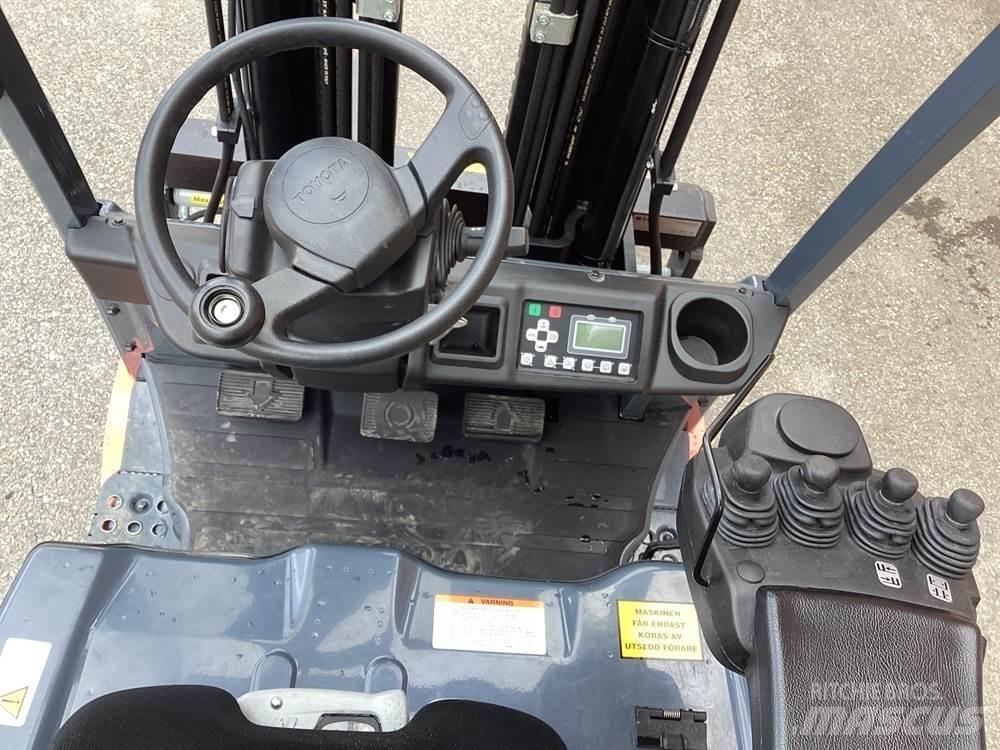 Toyota 8FBEK16T Elektro Stapler