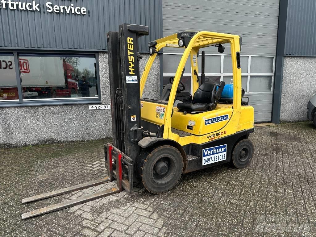 Hyster H 2.5 FT Gas Stapler