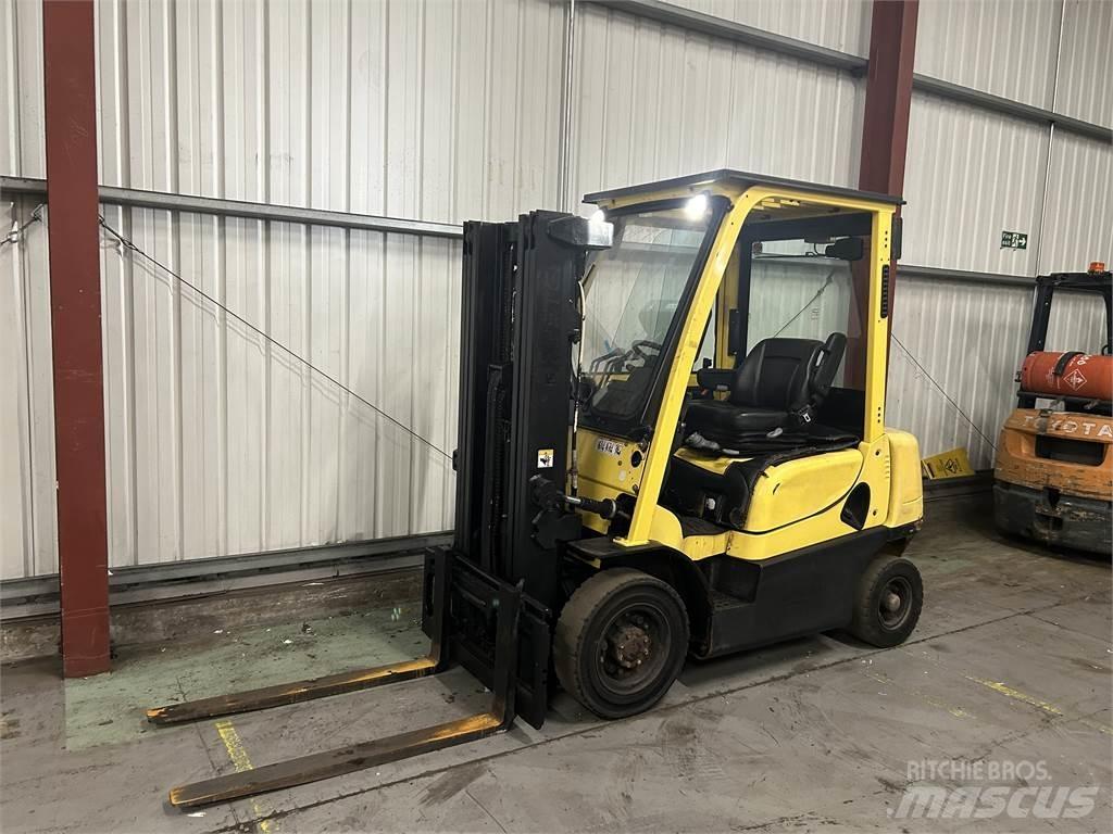 Hyster H2.0XT Diesel Stapler
