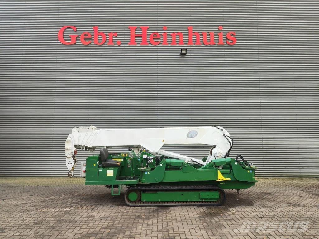 Unic URW 706 CDE Raupenkrane