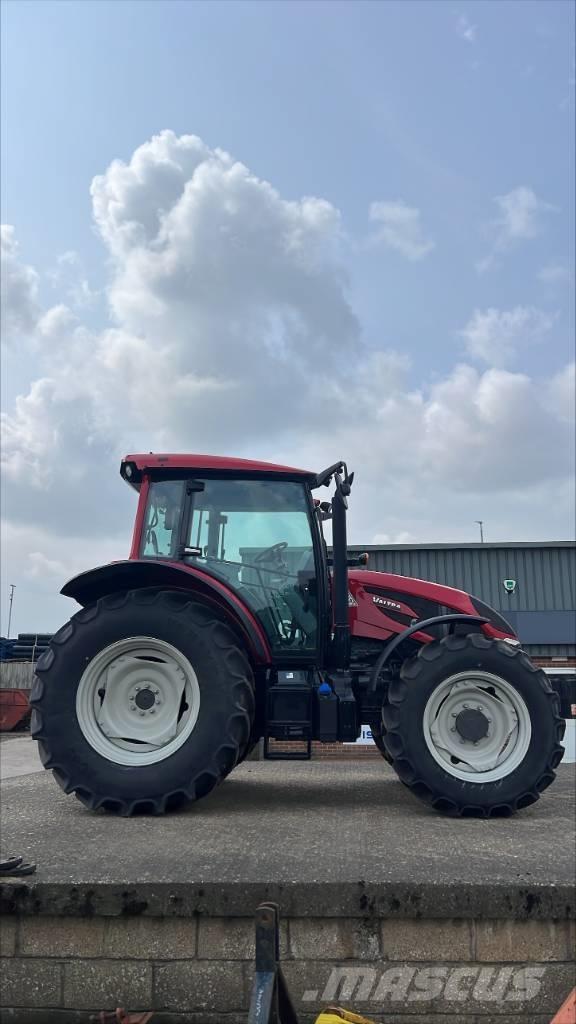 Valtra A 115 MH4 Traktoren