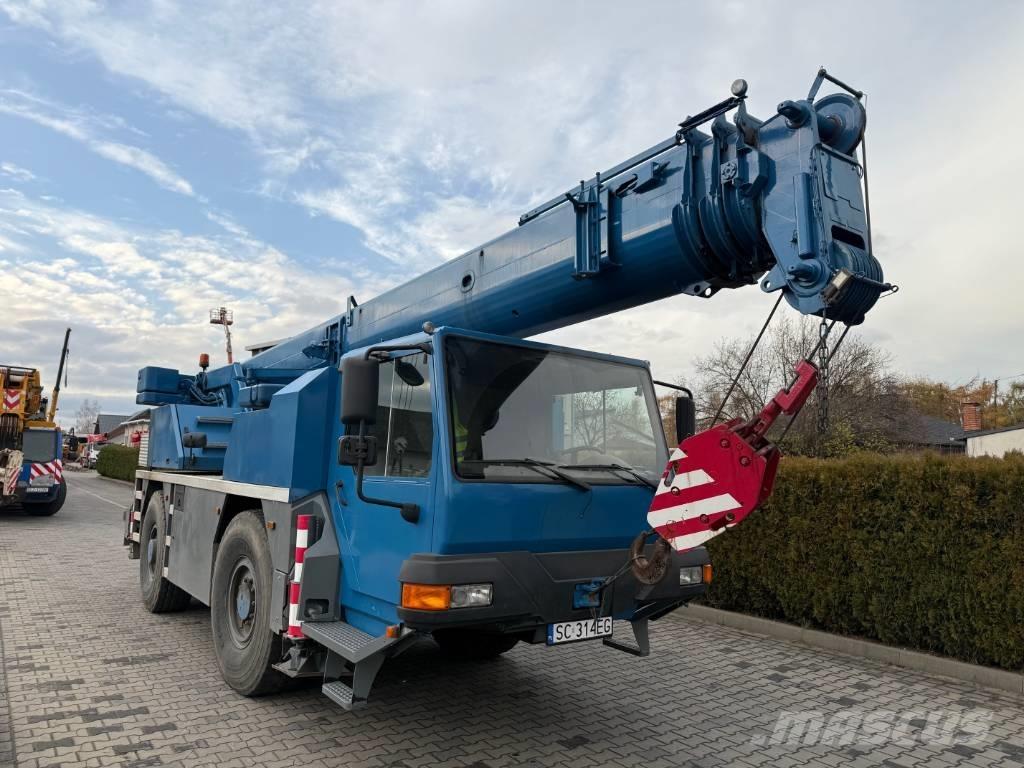 Liebherr LTM 1030-2 All-Terrain-Krane