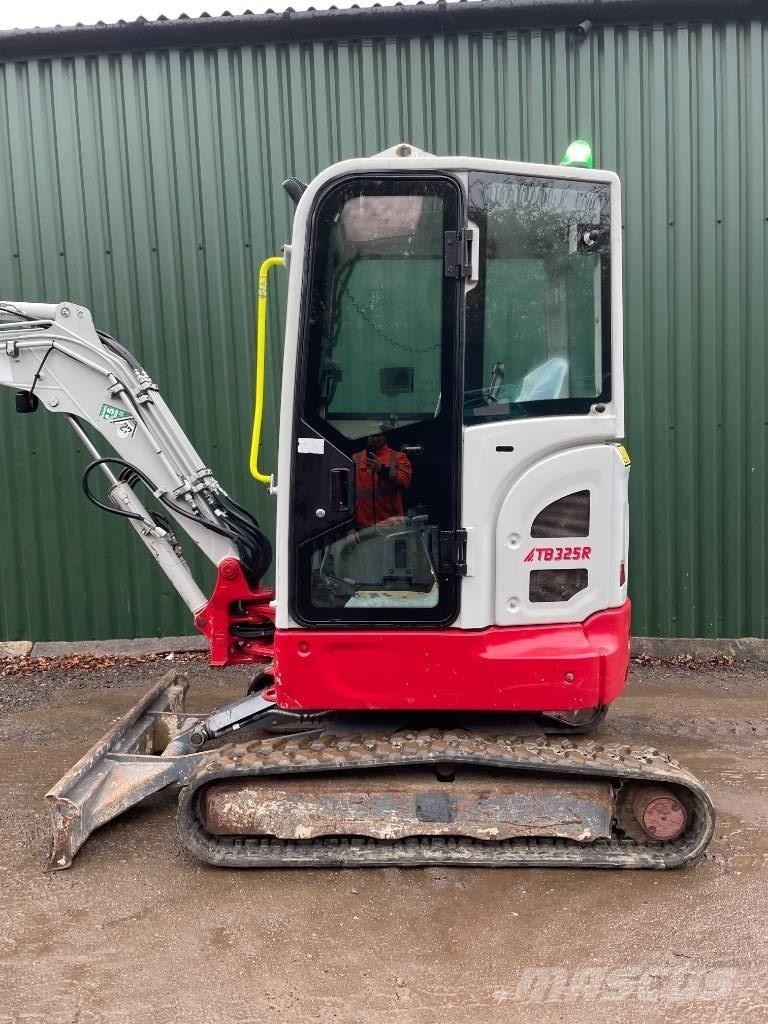 Takeuchi TB 325 R Minibagger < 7t