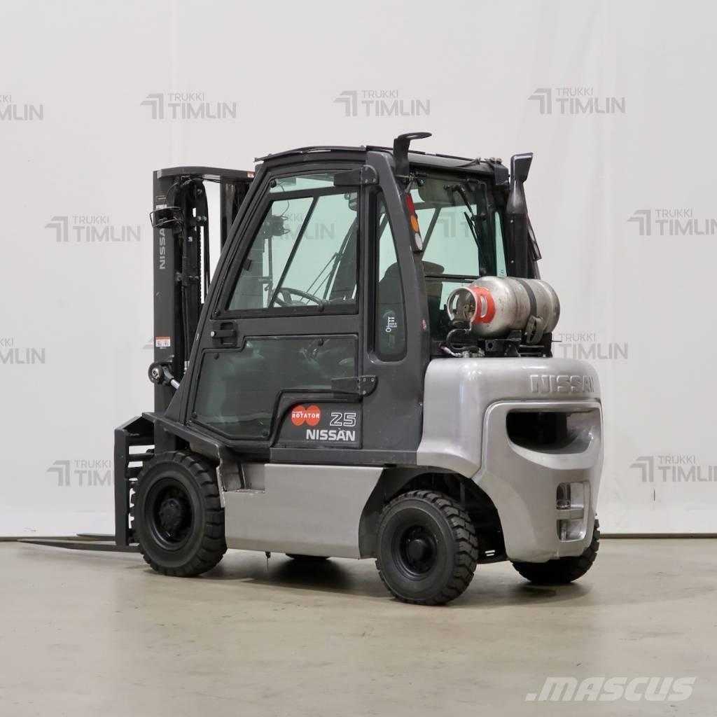 Nissan U1D2A25LO Gas Stapler
