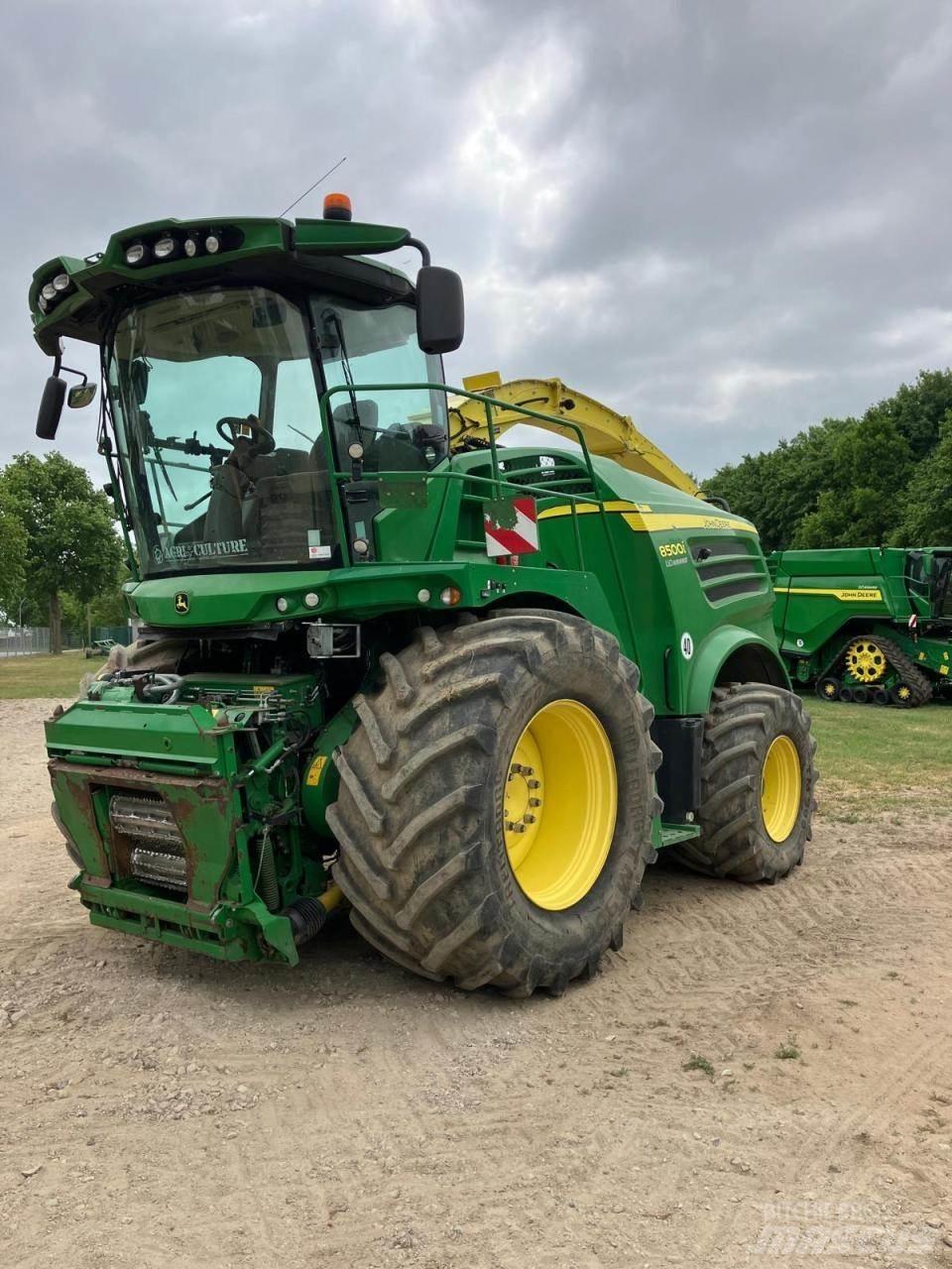 John Deere 8500 Selbstfahrende Häcksler