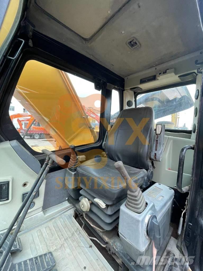 Hyundai Robex 220-7 Raupenbagger