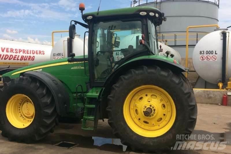 John Deere 8345R Traktoren