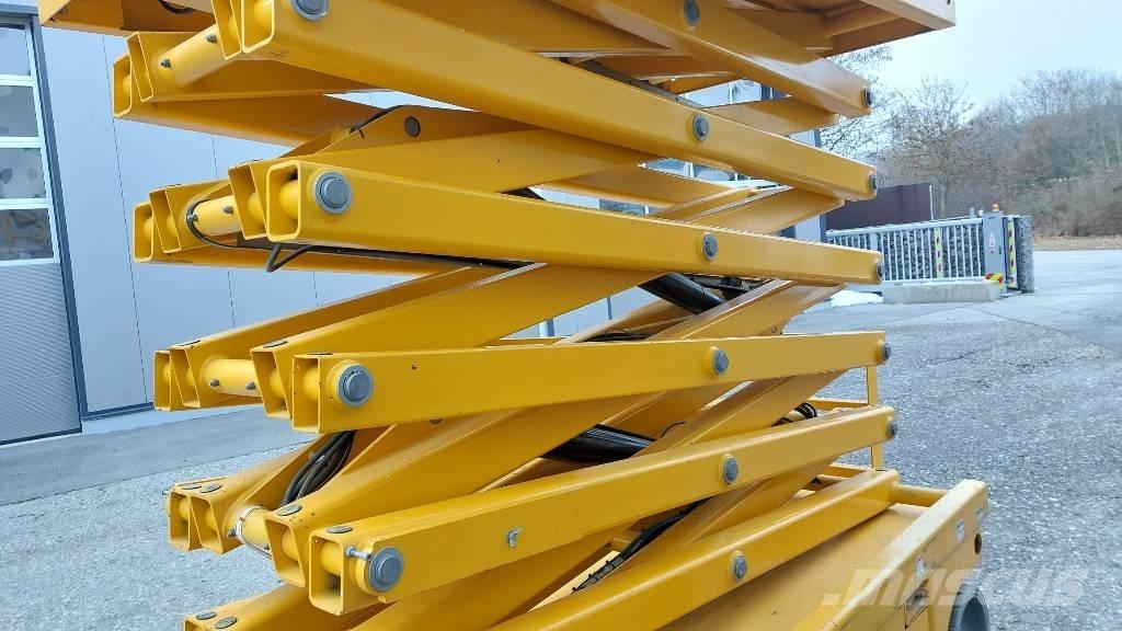 Haulotte Compact 14 Scheren-Arbeitsbühnen