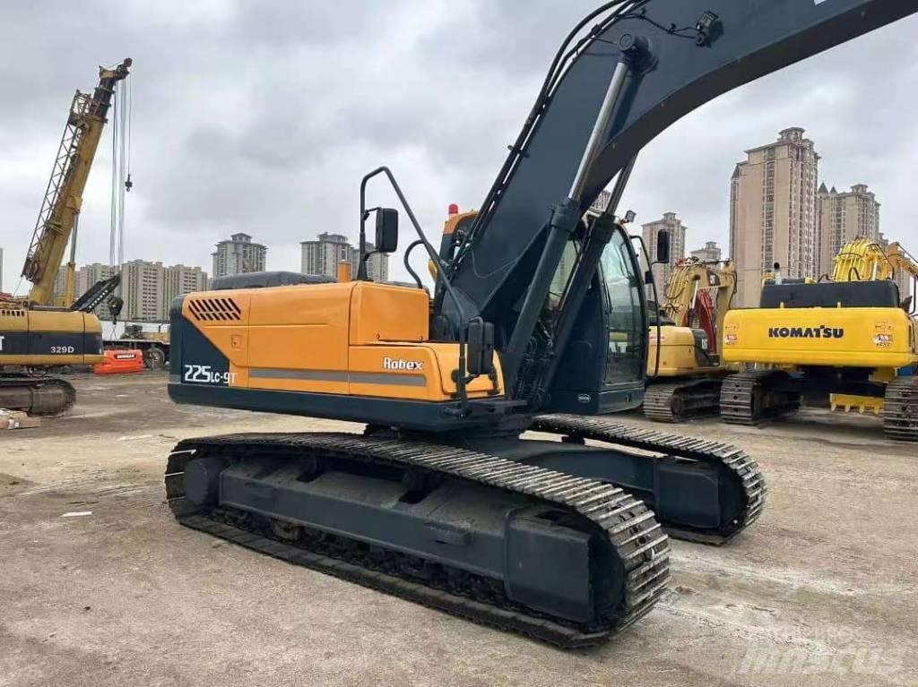Hyundai 225LC-9T Raupenbagger