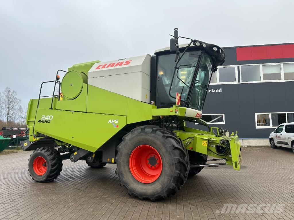 CLAAS Avero 240 Mähdrescher