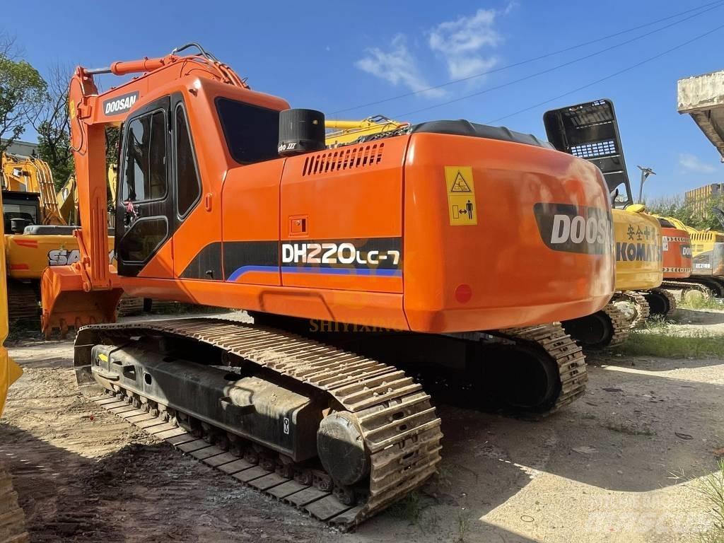 Doosan 220 LC-7 Raupenbagger