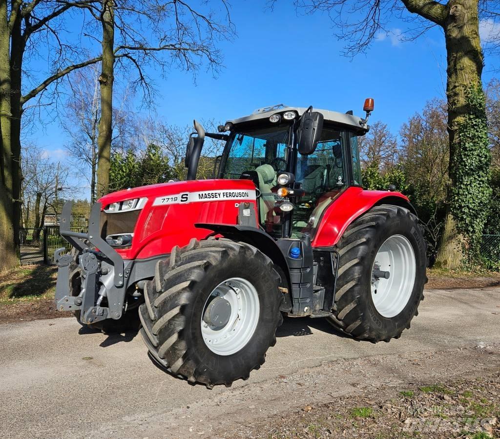 Massey Ferguson 7719 Traktoren