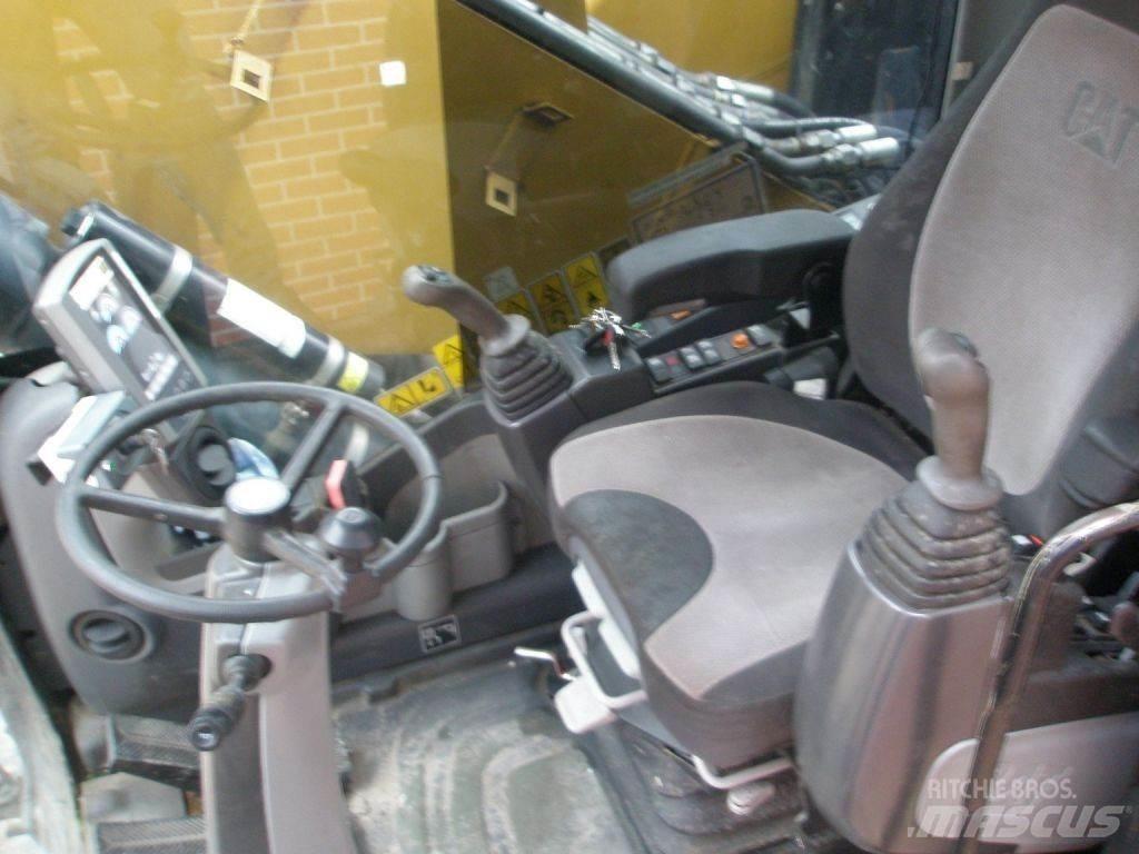 CAT M318D Mobilbagger