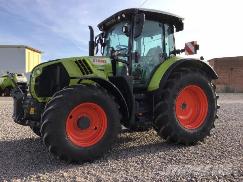 CLAAS ARION 530 Traktoren
