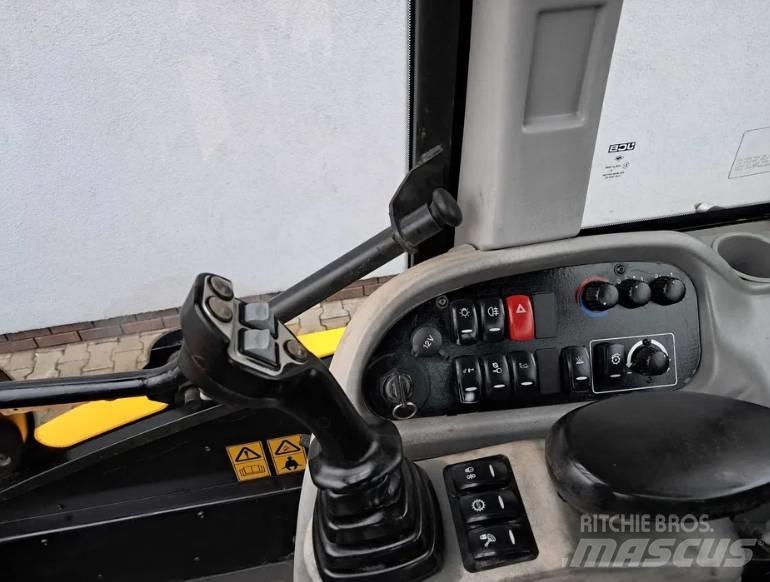 JCB TM 320 S Teleskoplader für Landwirtschaft