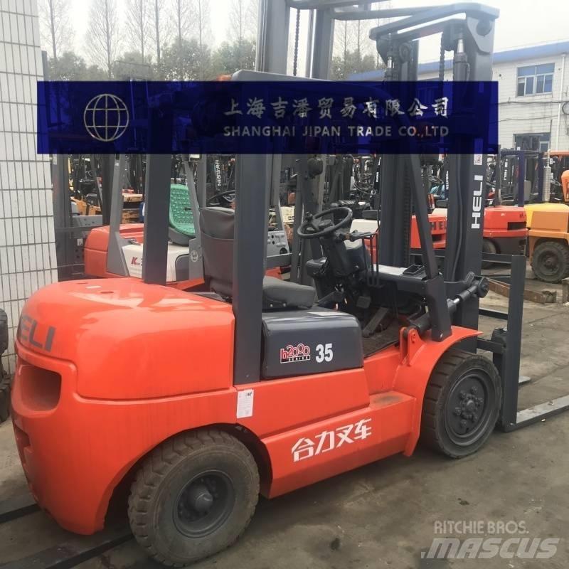 Heli H2000 35 Diesel Stapler