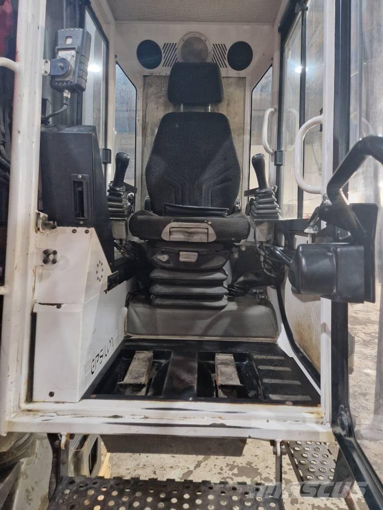 Epsilon M 12 L 97 Holzkrane