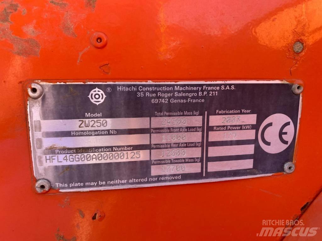 Hitachi ZW 250 Radlader